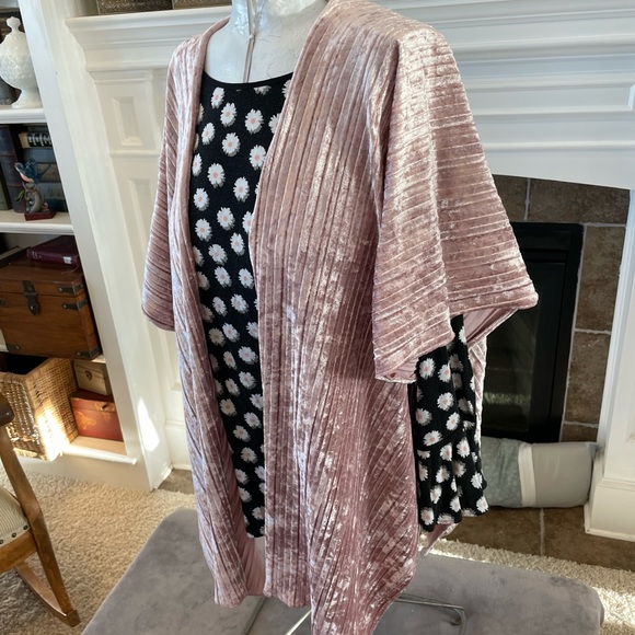 NWT Francesca OS pink velvet drape shawl vest open front kimono - Picture 4 of 9